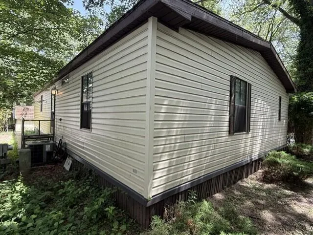 2482 Pembroke Drive Norton Shores City, MI 49441