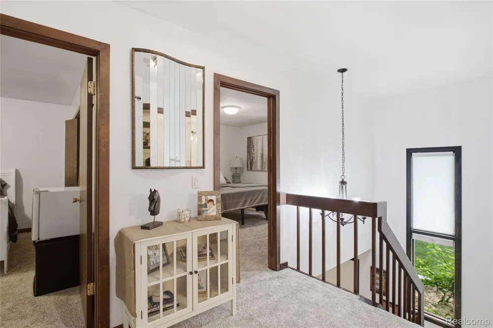 6608 Red Cedar Lane West Bloomfield Charter Township, MI 48324