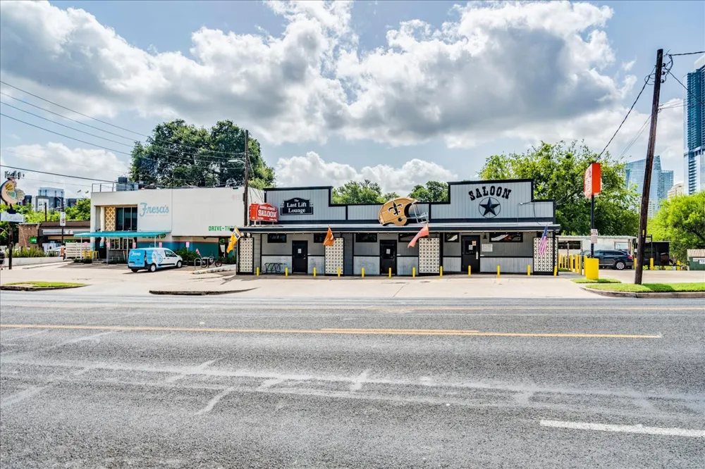1111 W 10th Street #104 Austin, TX 78703