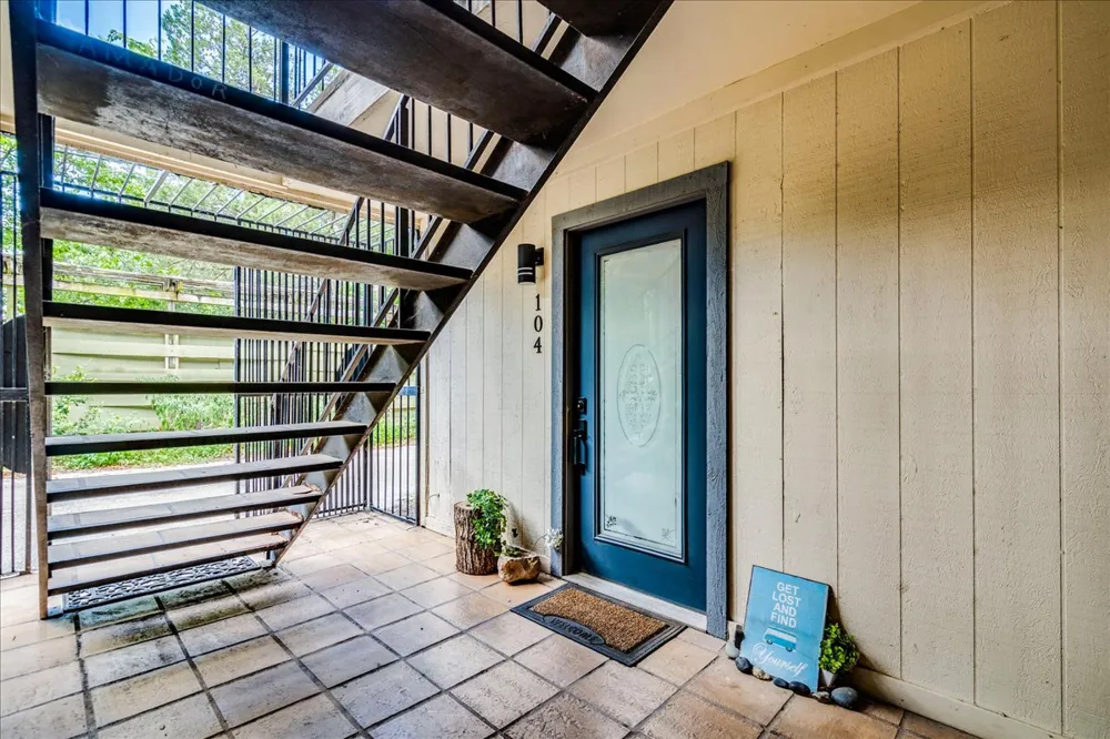 1111 W 10th Street #104 Austin, TX 78703