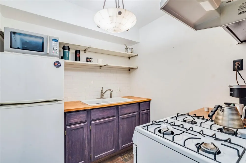 1111 W 10th Street #104 Austin, TX 78703
