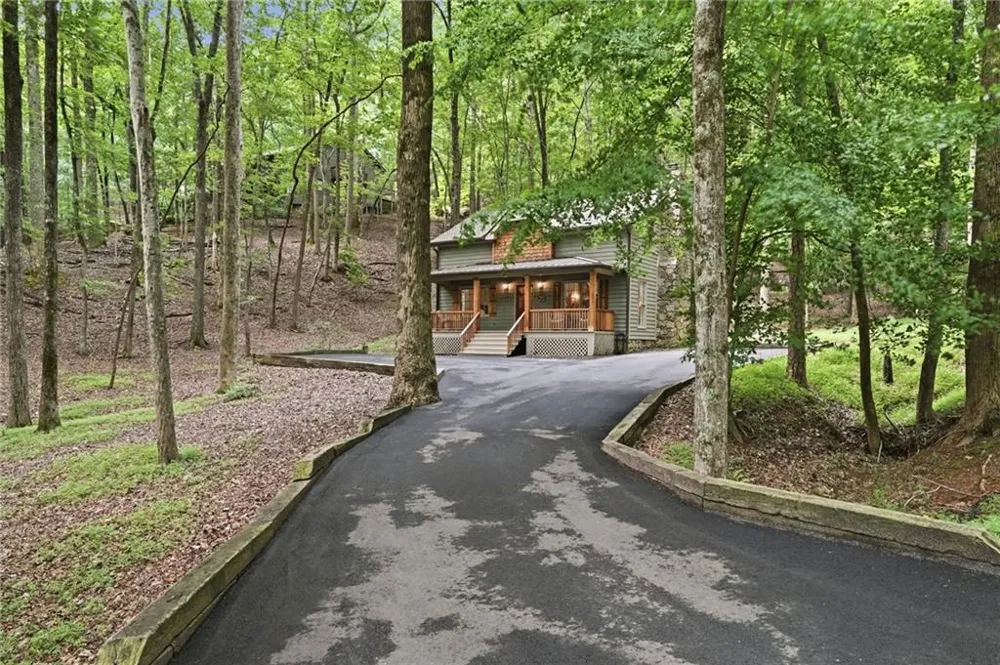 49 Little Beaver Run Big Canoe, GA 30143