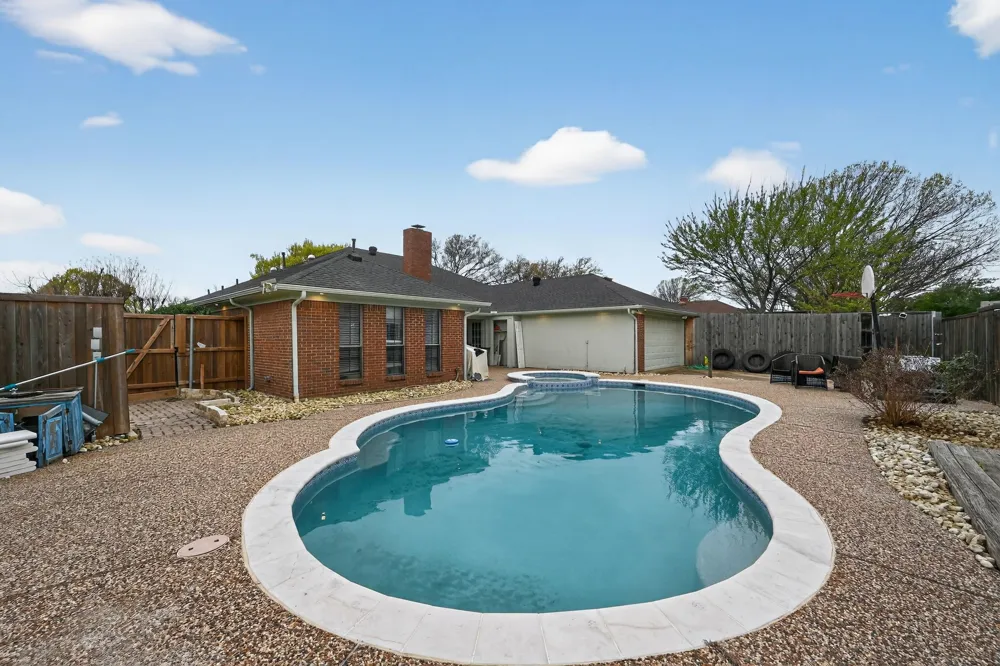 2307 Honeysuckle Drive Richardson, TX 75082