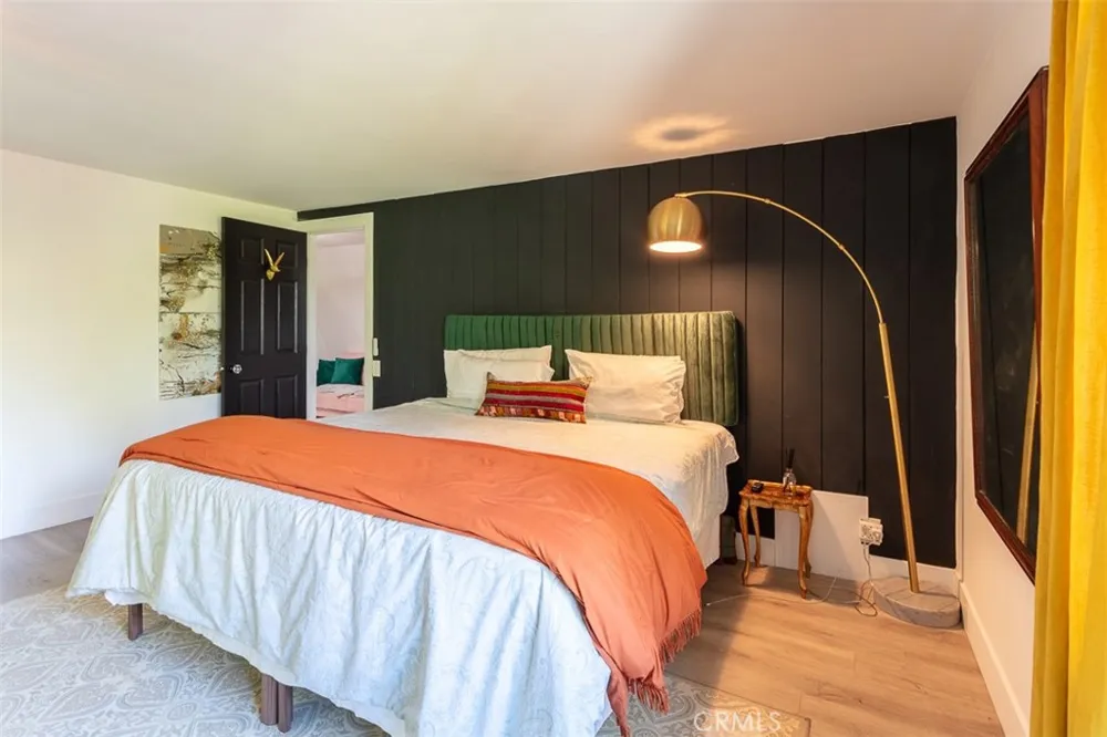 220 Oak Dr. Lake Arrowhead, CA 92352
