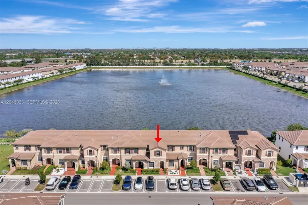 11295 W 34th Way Hialeah, FL 33018