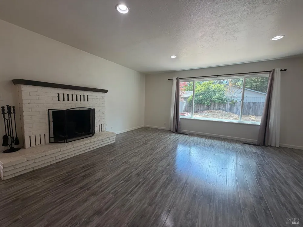 349 Washington Avenue Ukiah, CA 95482