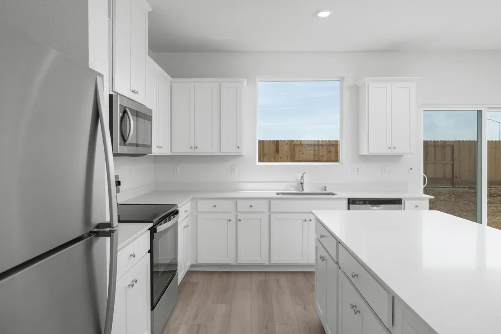 800 Helmsley Lane Patterson, CA 95363
