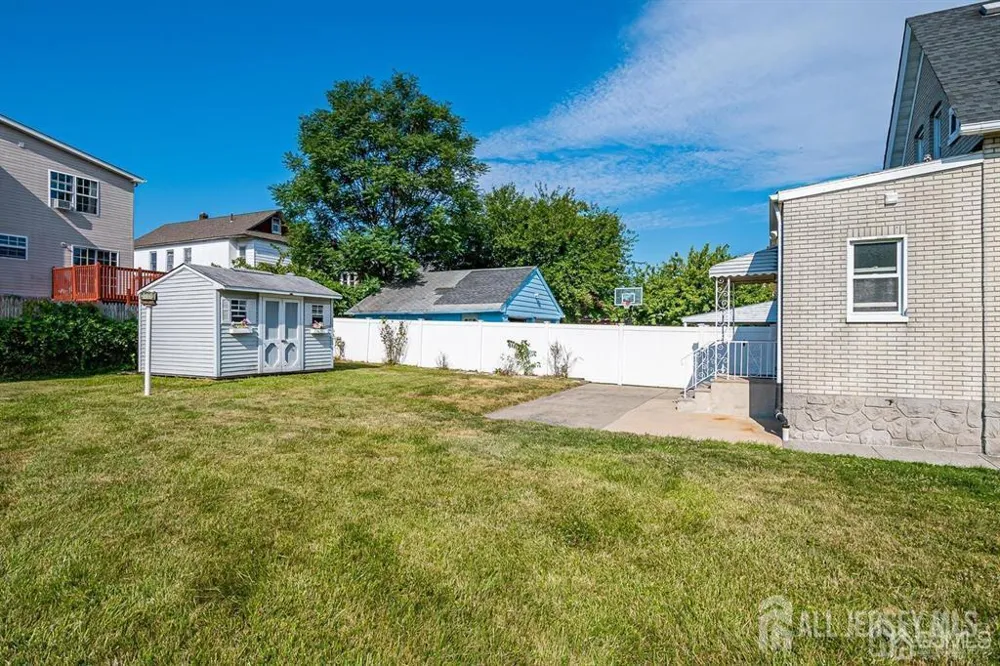 43 Saint Ann Street Carteret, NJ 07008
