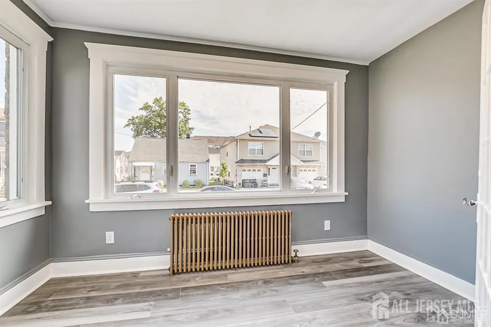 43 Saint Ann Street Carteret, NJ 07008