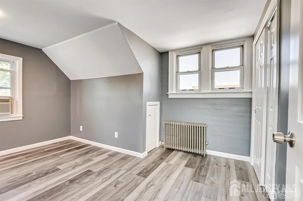 43 Saint Ann Street Carteret, NJ 07008