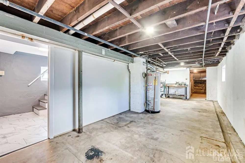 43 Saint Ann Street Carteret, NJ 07008