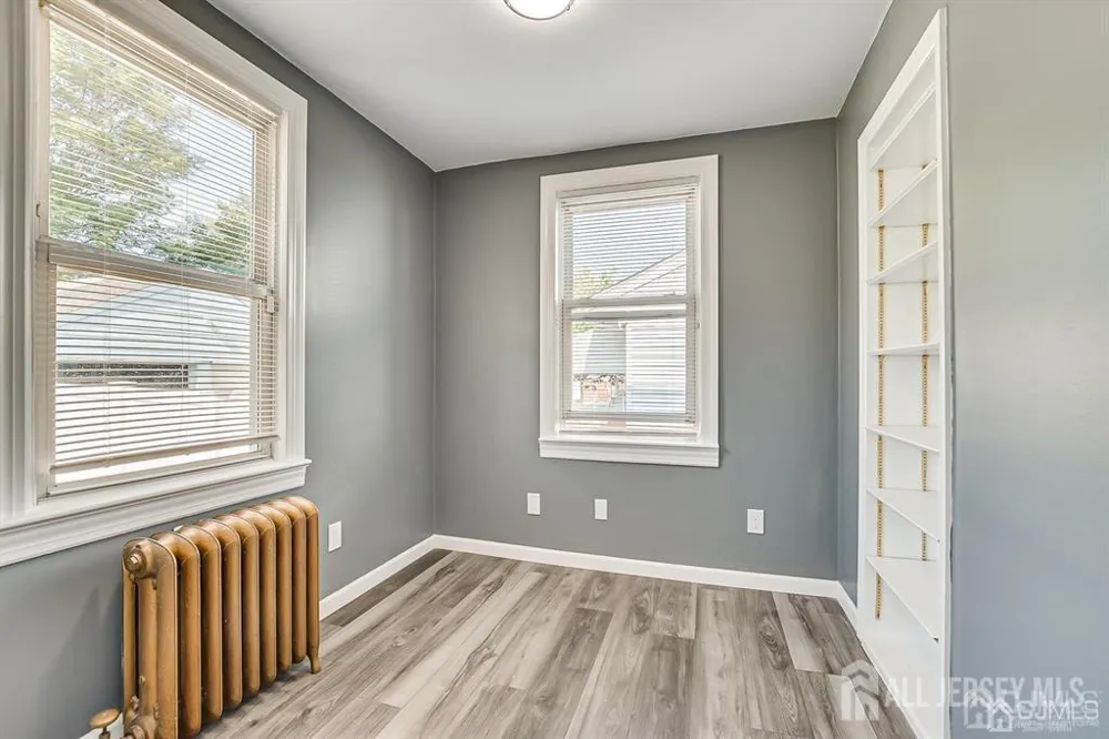 43 Saint Ann Street Carteret, NJ 07008