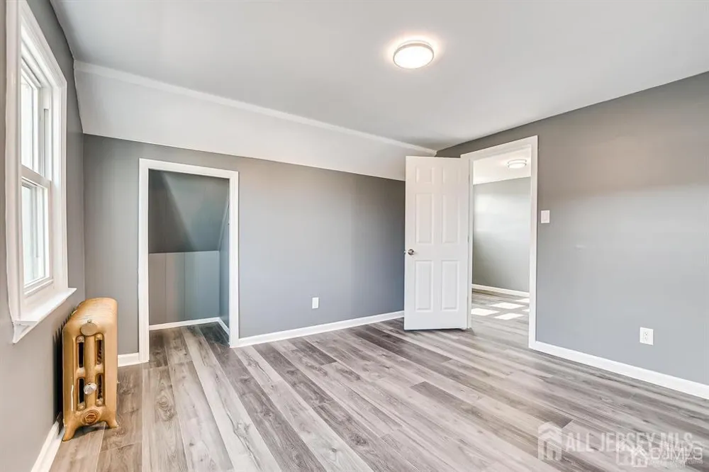 43 Saint Ann Street Carteret, NJ 07008