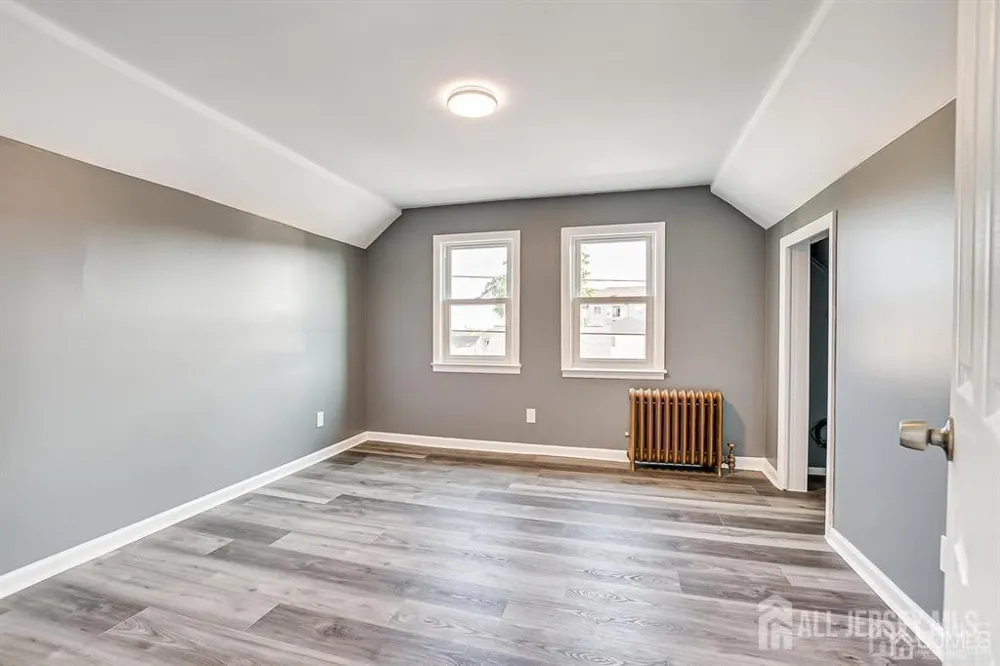 43 Saint Ann Street Carteret, NJ 07008