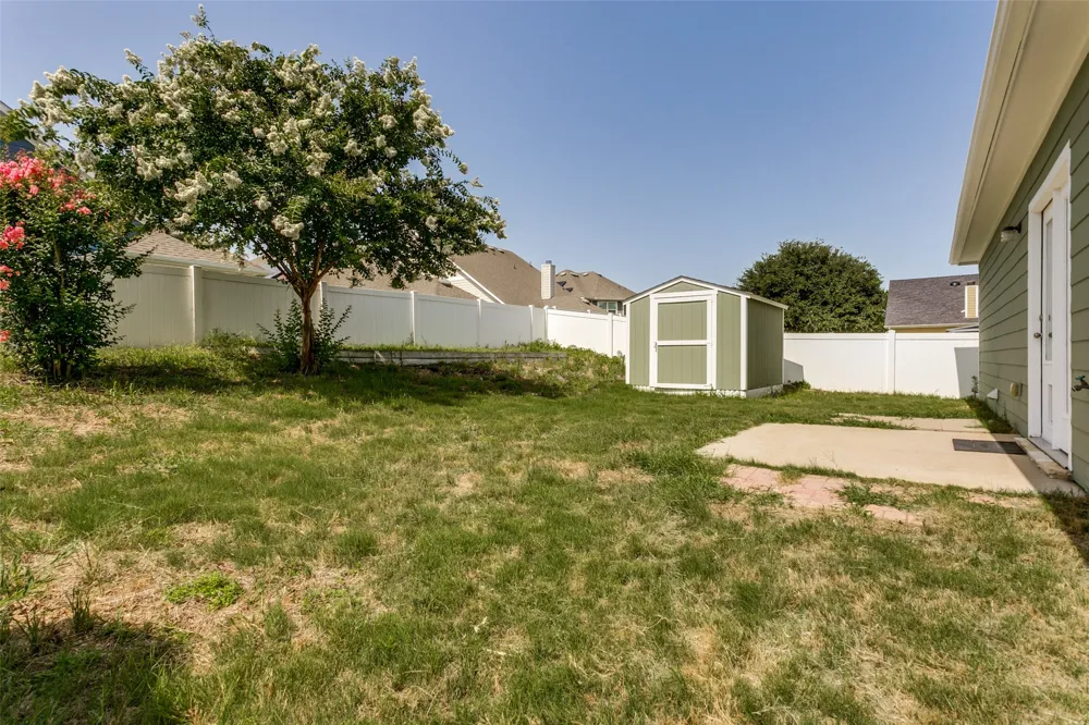 9128 Greene Drive Providence Village, TX 76227