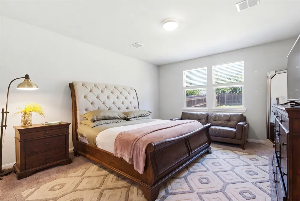 1136 Country Glen Drive Godley, TX 76044