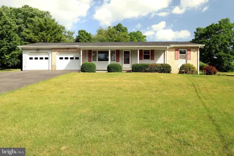 1526 YARDAL ROAD