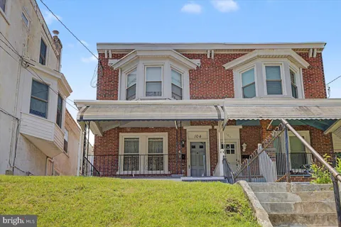 104 W SEVENTH STREET