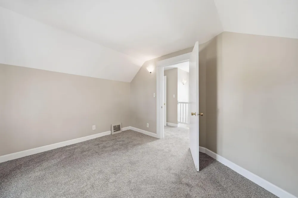 122 W Monroe Street Jackson, MI 49202