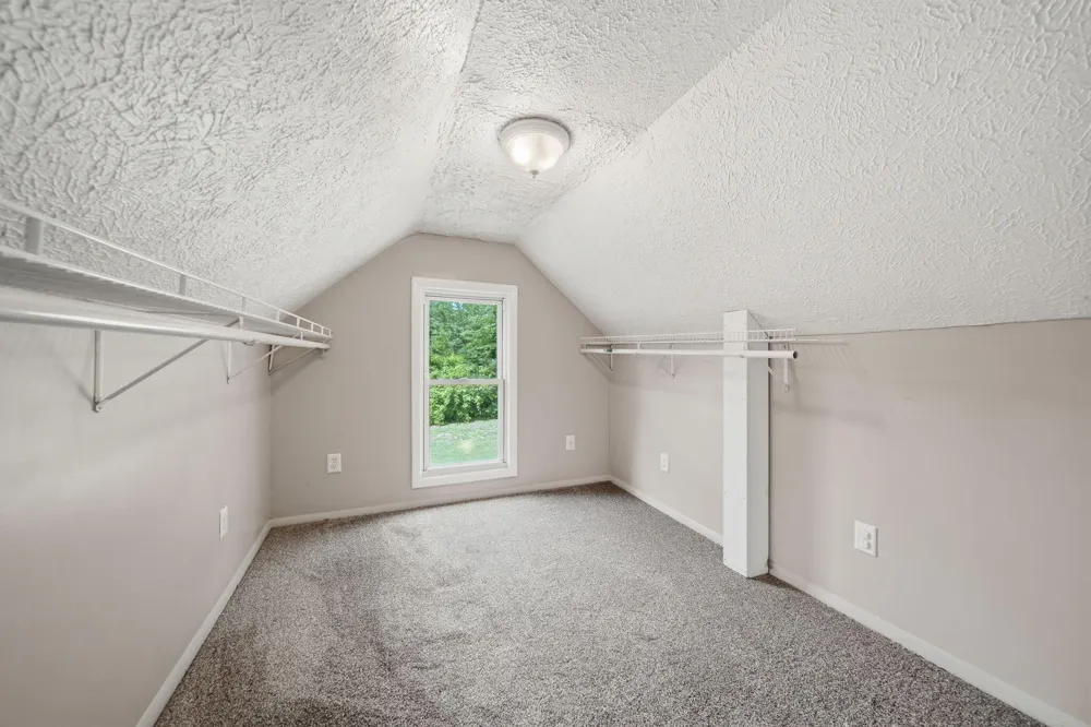 122 W Monroe Street Jackson, MI 49202