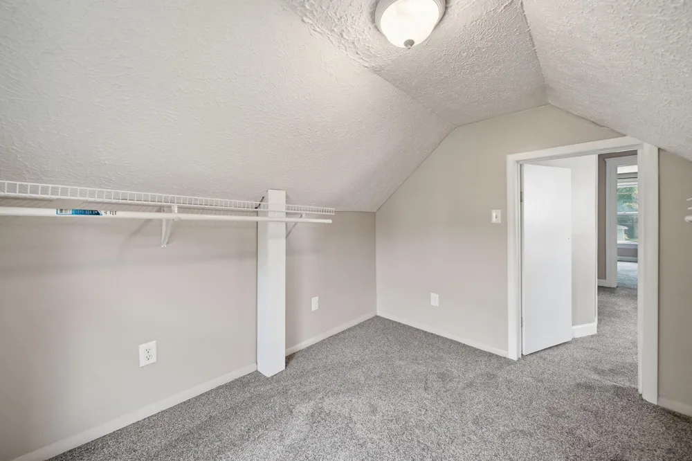 122 W Monroe Street Jackson, MI 49202