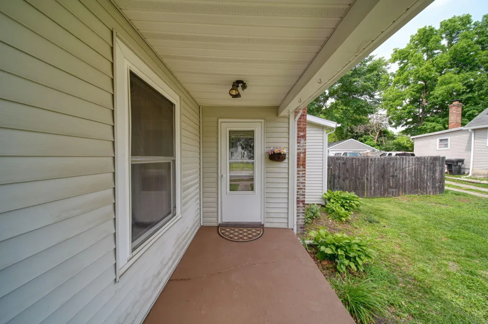 122 W Monroe Street Jackson, MI 49202