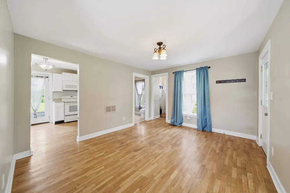 122 W Monroe Street Jackson, MI 49202