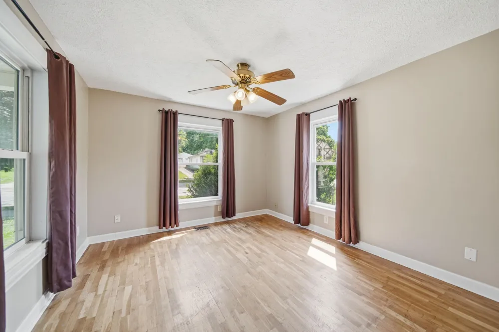 122 W Monroe Street Jackson, MI 49202