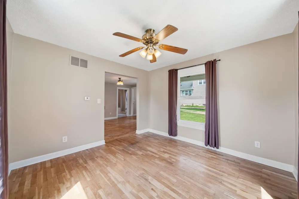 122 W Monroe Street Jackson, MI 49202