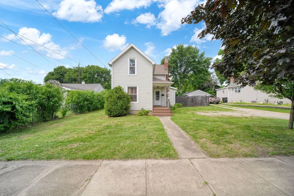 122 W Monroe Street Jackson, MI 49202