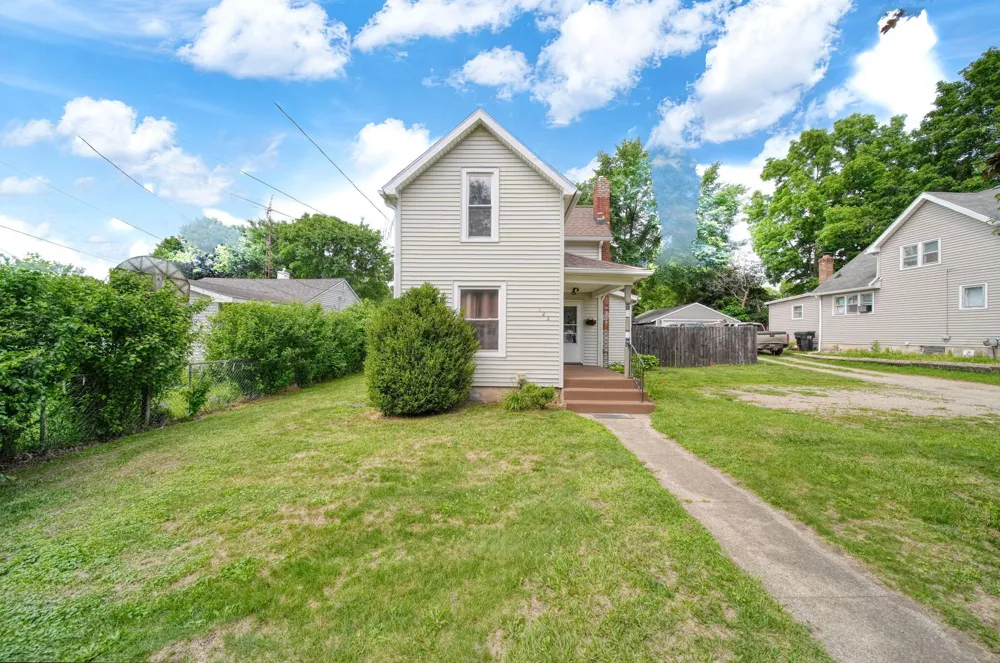 122 W Monroe Street Jackson, MI 49202