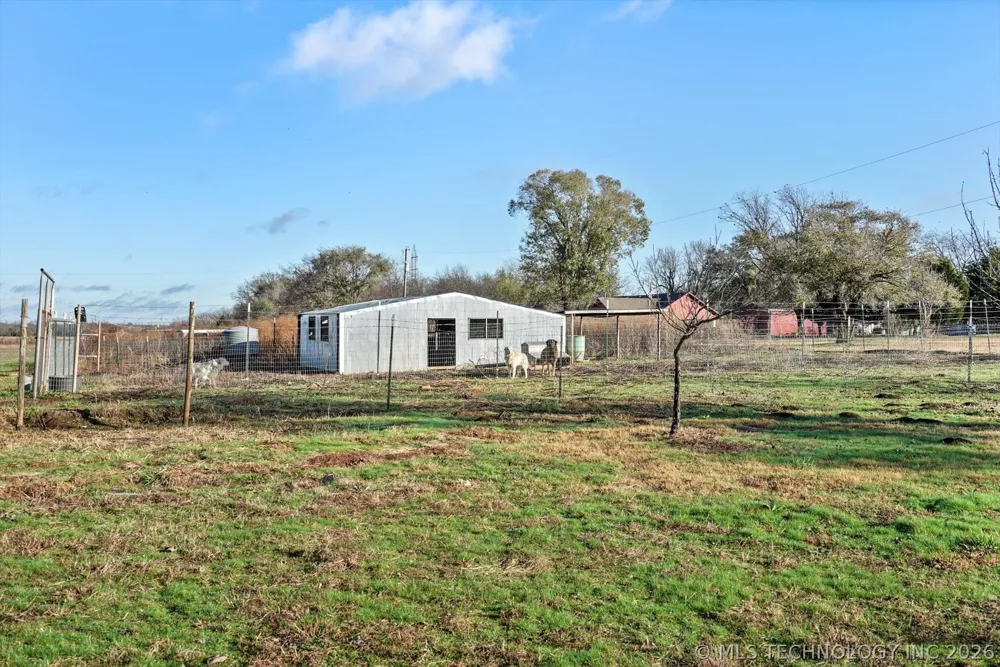 3951 E 86th Street Sperry, OK 74073
