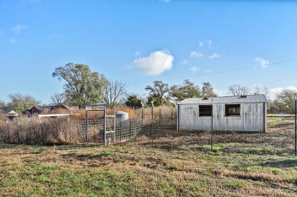 3951 E 86th Street Sperry, OK 74073