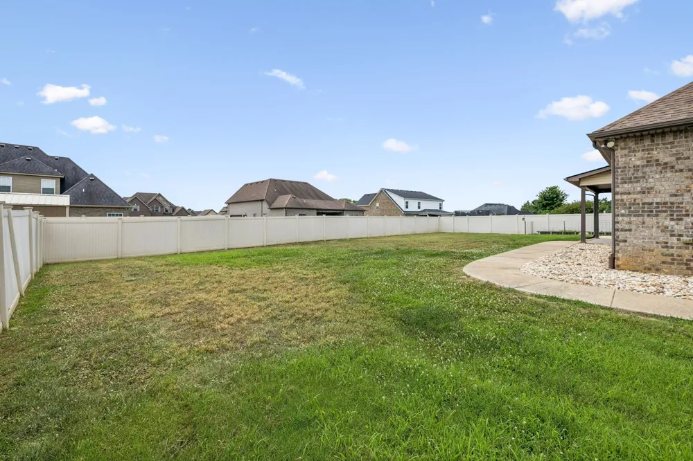 2108 Long Shot Ct Lascassas, TN 37085