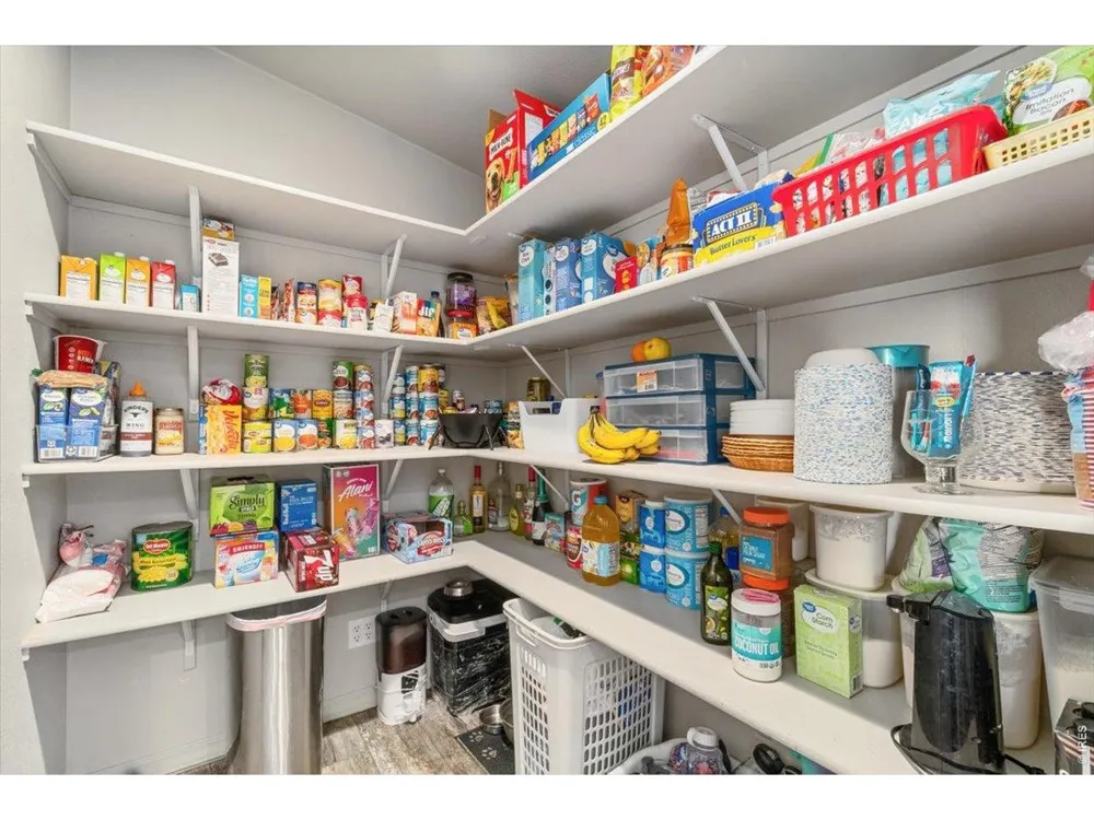 54435 County Road 21 Carr, CO 80612