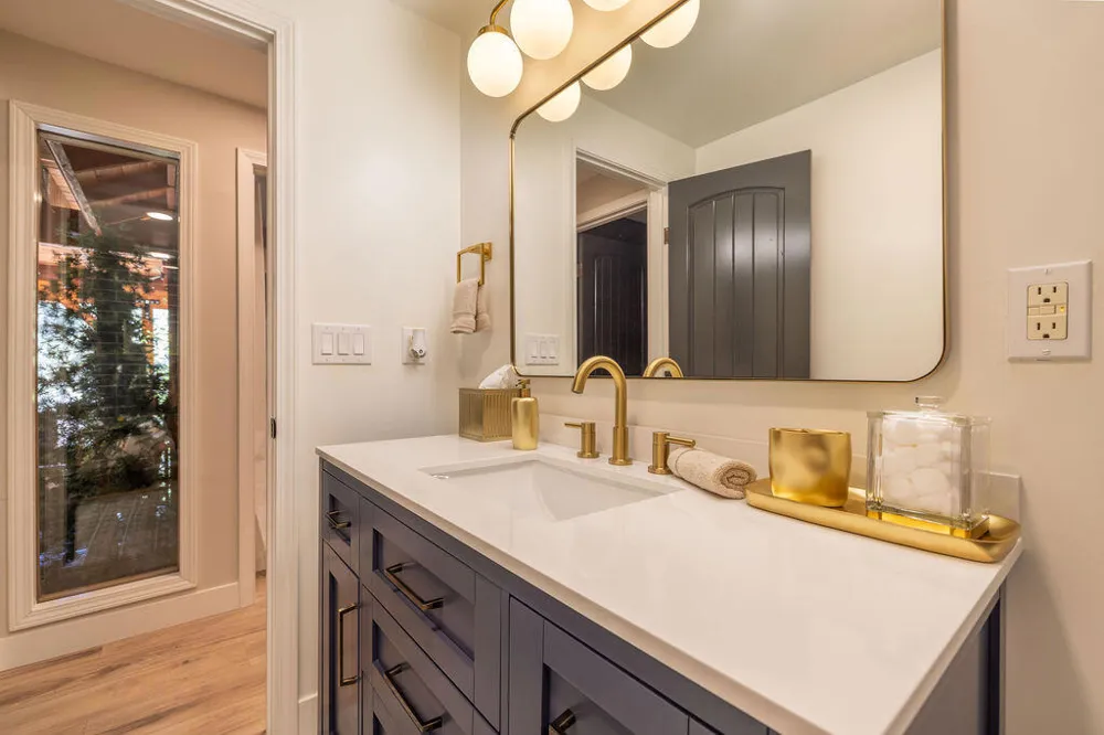 1126 Crags Lane Fawnskin, CA 92333