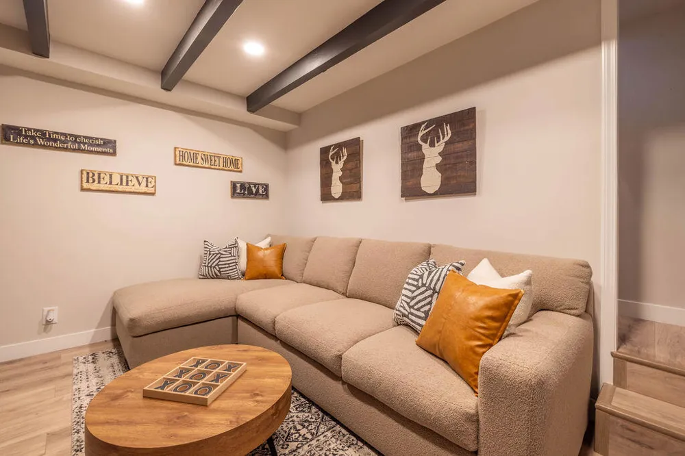 1126 Crags Lane Fawnskin, CA 92333