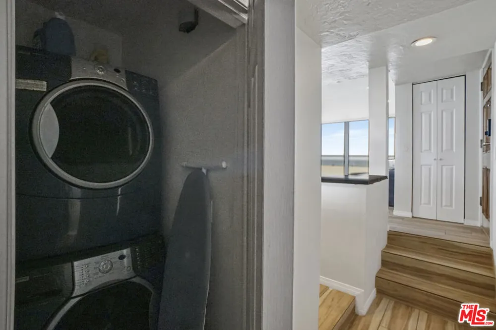 1 Jib Street #101 Marina del Rey, CA 90292
