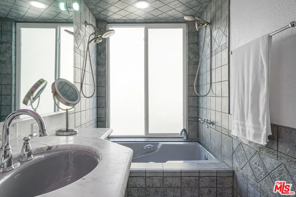 1 Jib Street #101 Marina del Rey, CA 90292