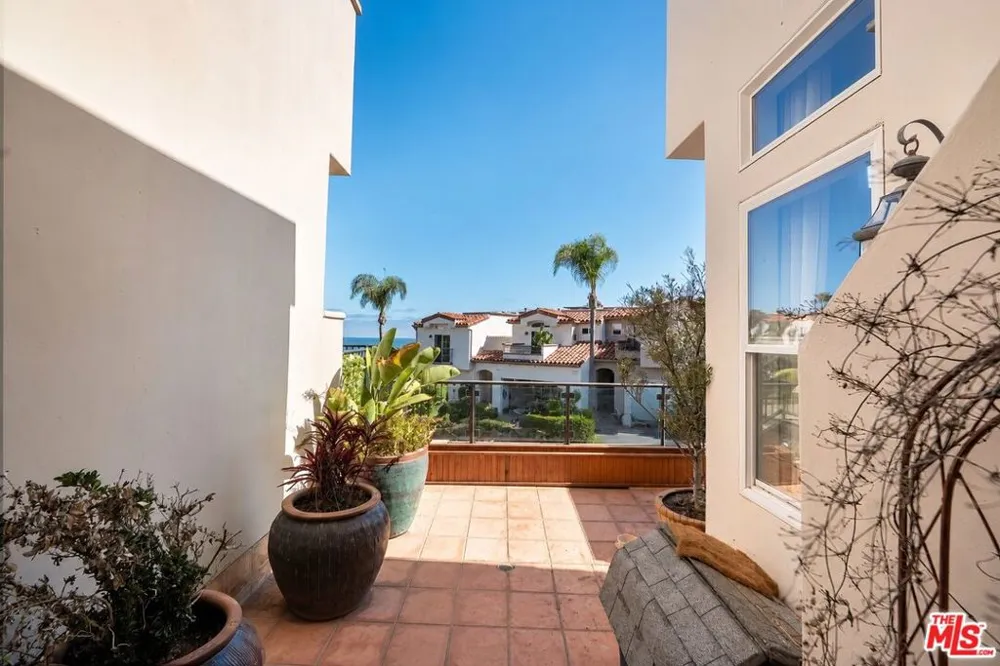6422 Lunita Road Malibu, CA 90265