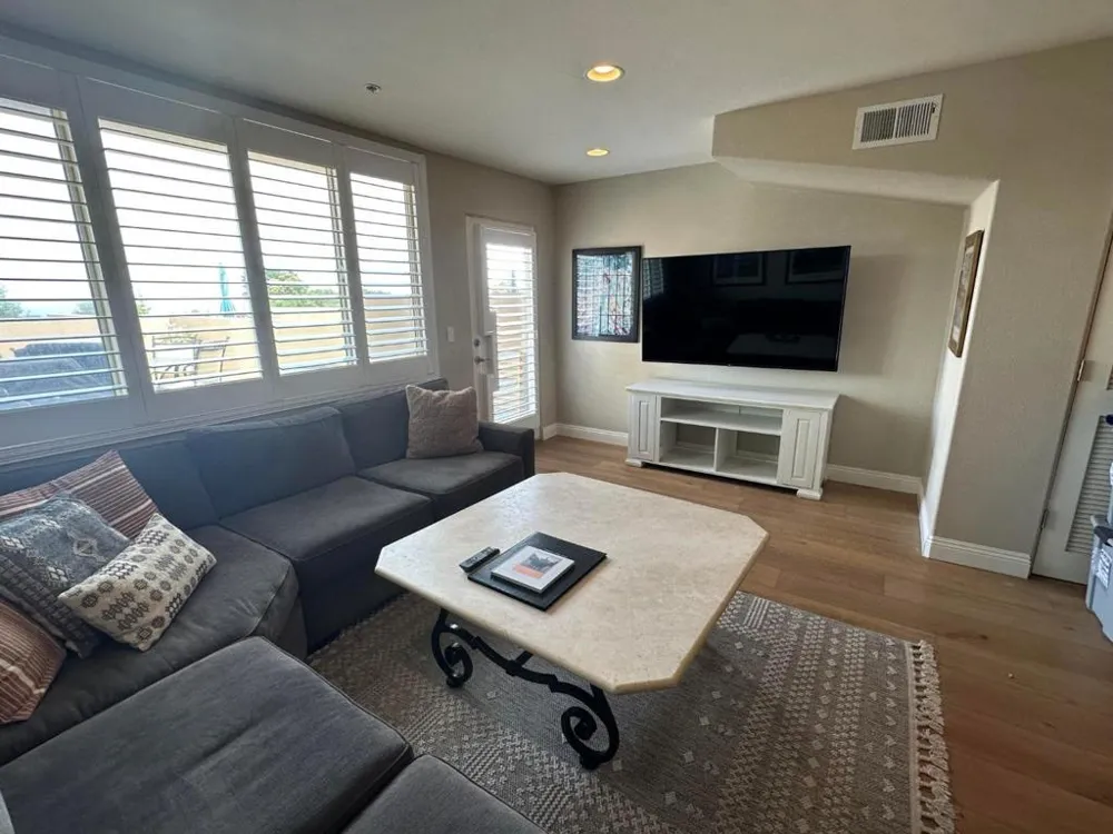 170 Mar Vista Drive Monterey, CA 93940