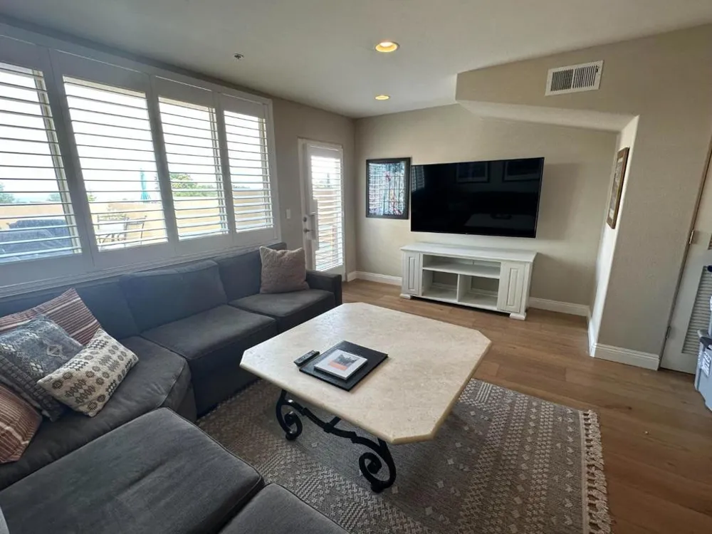170 Mar Vista Drive Monterey, CA 93940