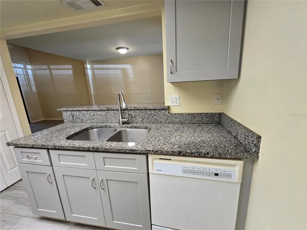 842 SW 55TH TERRACE Gainesville, FL 32607
