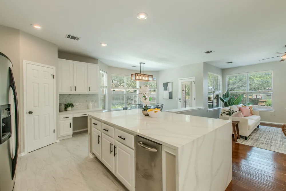 3988 Lord Byron Circle Round Rock, TX 78664