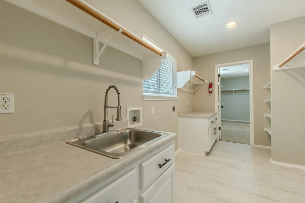3988 Lord Byron Circle Round Rock, TX 78664