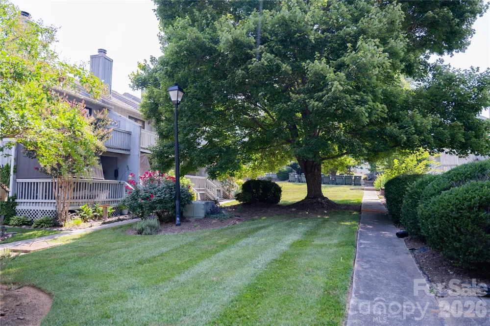 100 Willow Run Drive #17 Gastonia, NC 28056