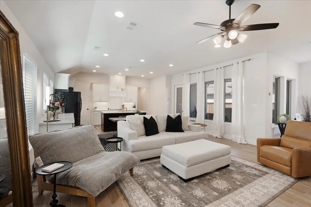 1709 Victoria Place Celina, TX 75009