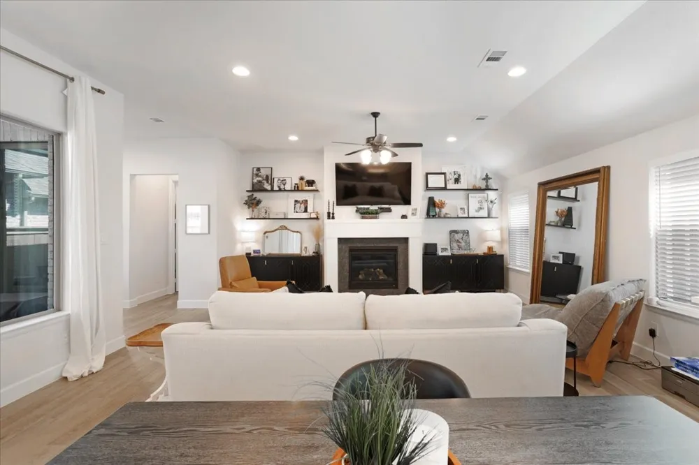 1709 Victoria Place Celina, TX 75009