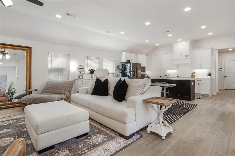 1709 Victoria Place Celina, TX 75009