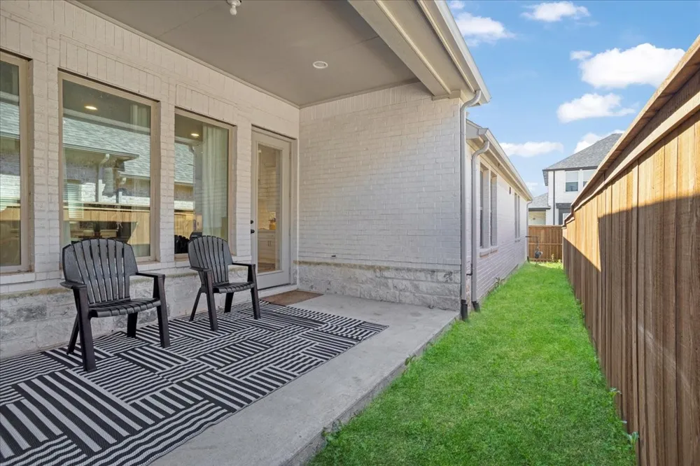 1709 Victoria Place Celina, TX 75009